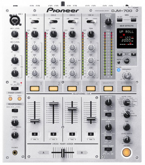 DJ-пульт профессиональный PIONEER DJM-700S