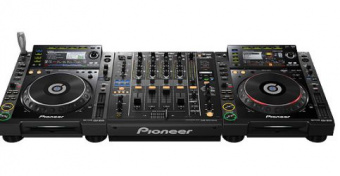 DJ-пульт профессиональный PIONEER DJM-900NXS